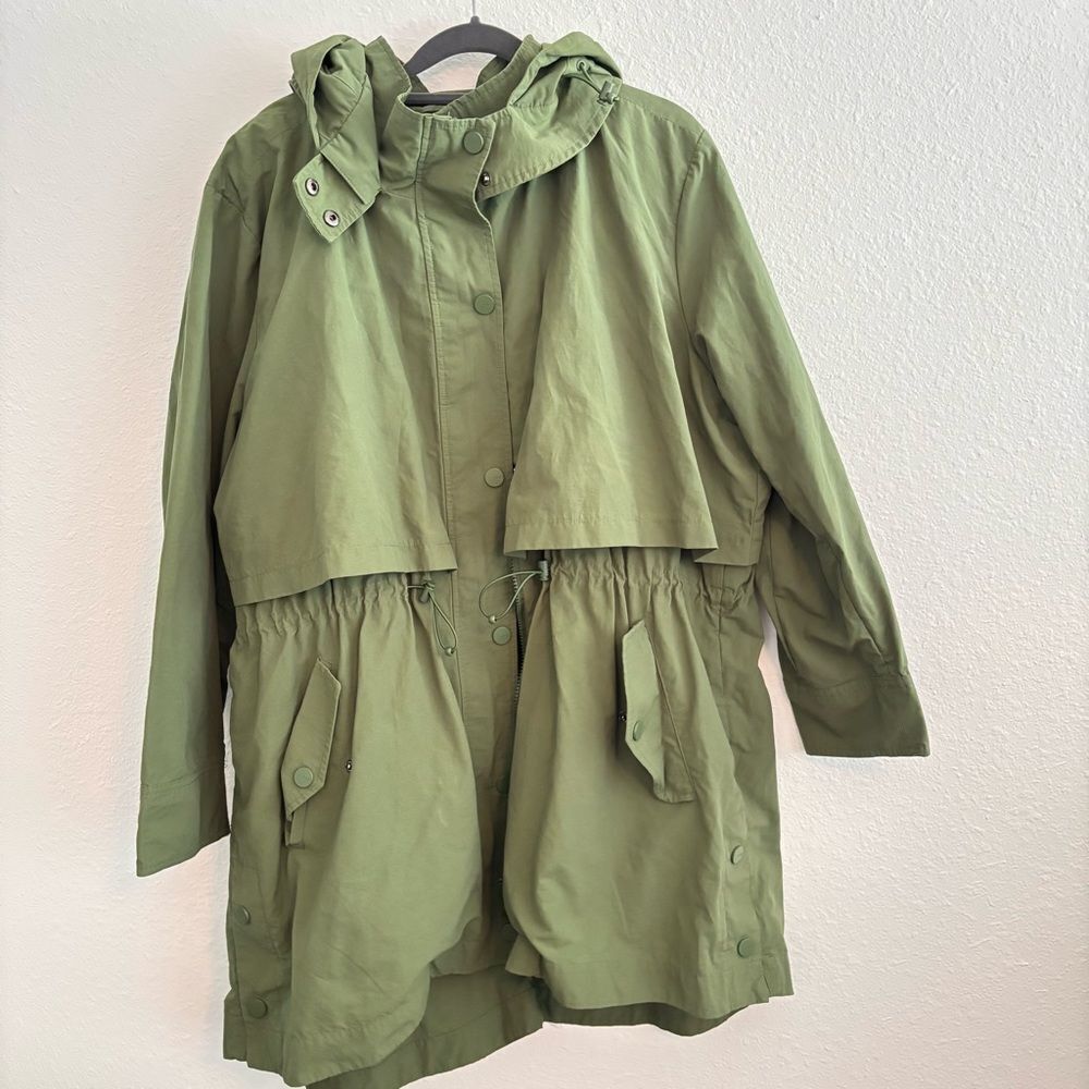 Universal Standard Olive Green Precision Water Resistant Hooded SIZE 14-16